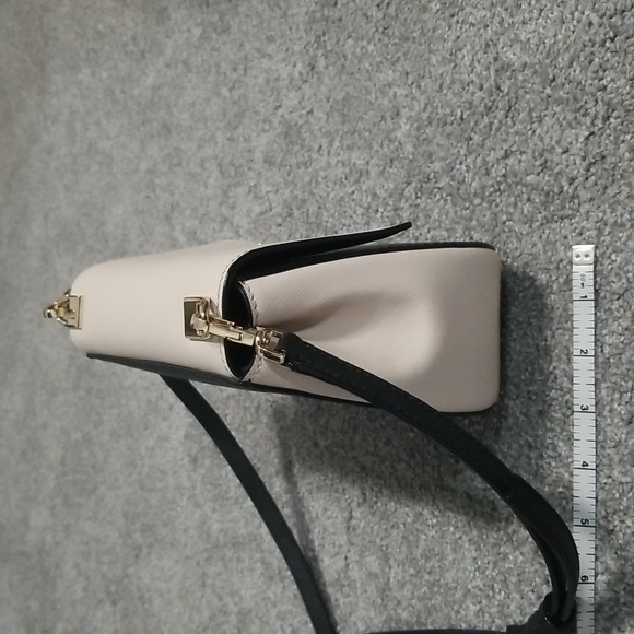 Kate Spade New York Small Byrdie in Colour Block (Like New) - Picture 5 of 15